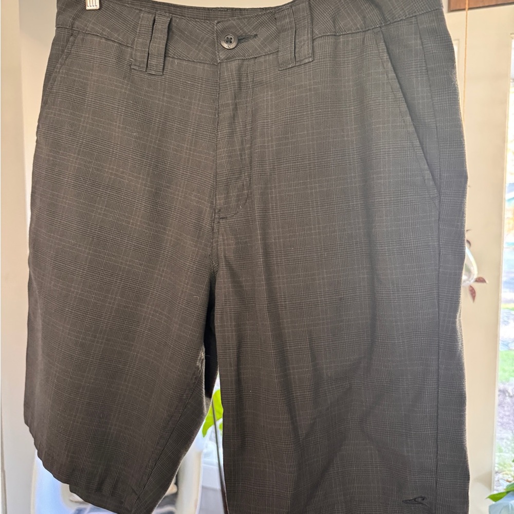 O'Neill Men's Charcoal Plaid Flat-Front Shorts
